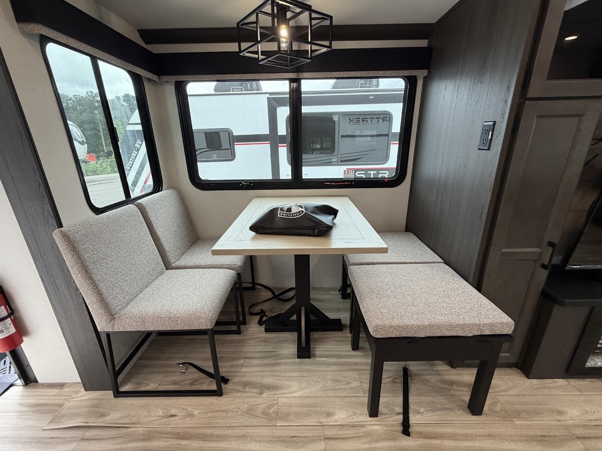 2026 VENTURE RV SPORTTREK 343VIK - Image 26