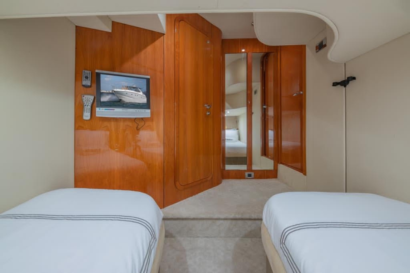 2006 Sunseeker Portofino 46 - Image 13