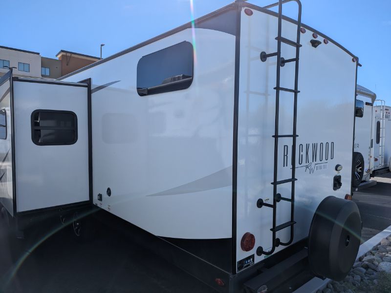 2024 Forest River Rockwood Ultra Lite 2911BS - Image 2