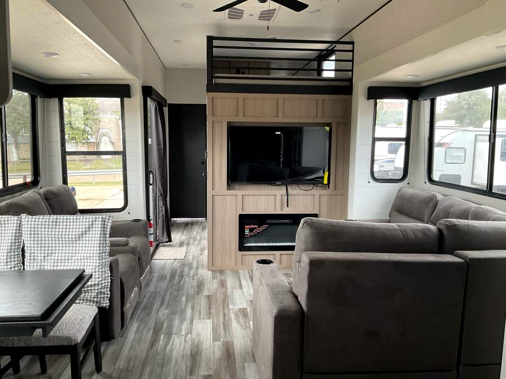 2026 JAYCO JAY FLIGHT BUNGALOW 404 LOFT - Image 20