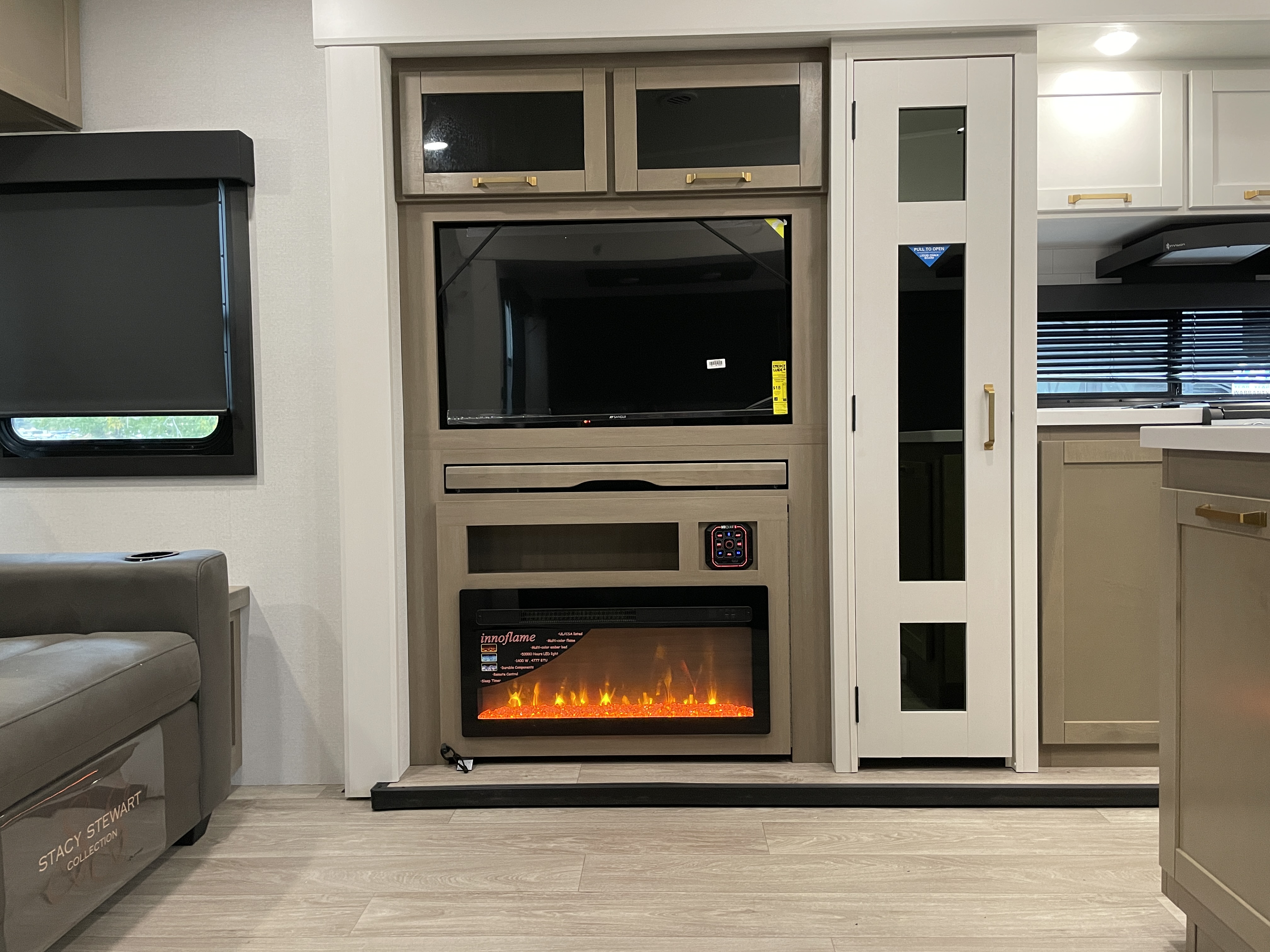2027 Jayco Eagle 29RLC - Image 11
