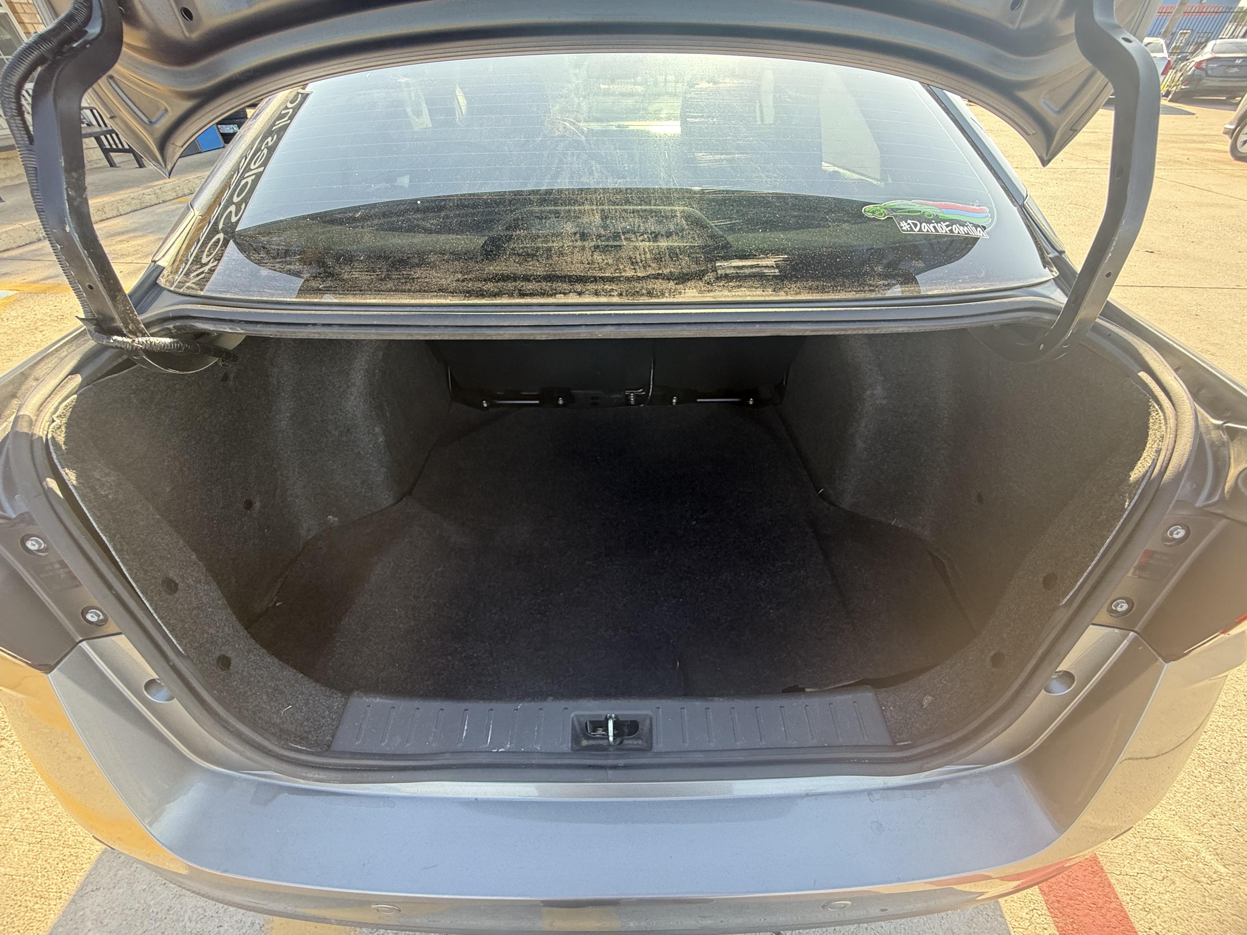 2020 Nissan VERSA Sedan 4D SV I4 - Image 2