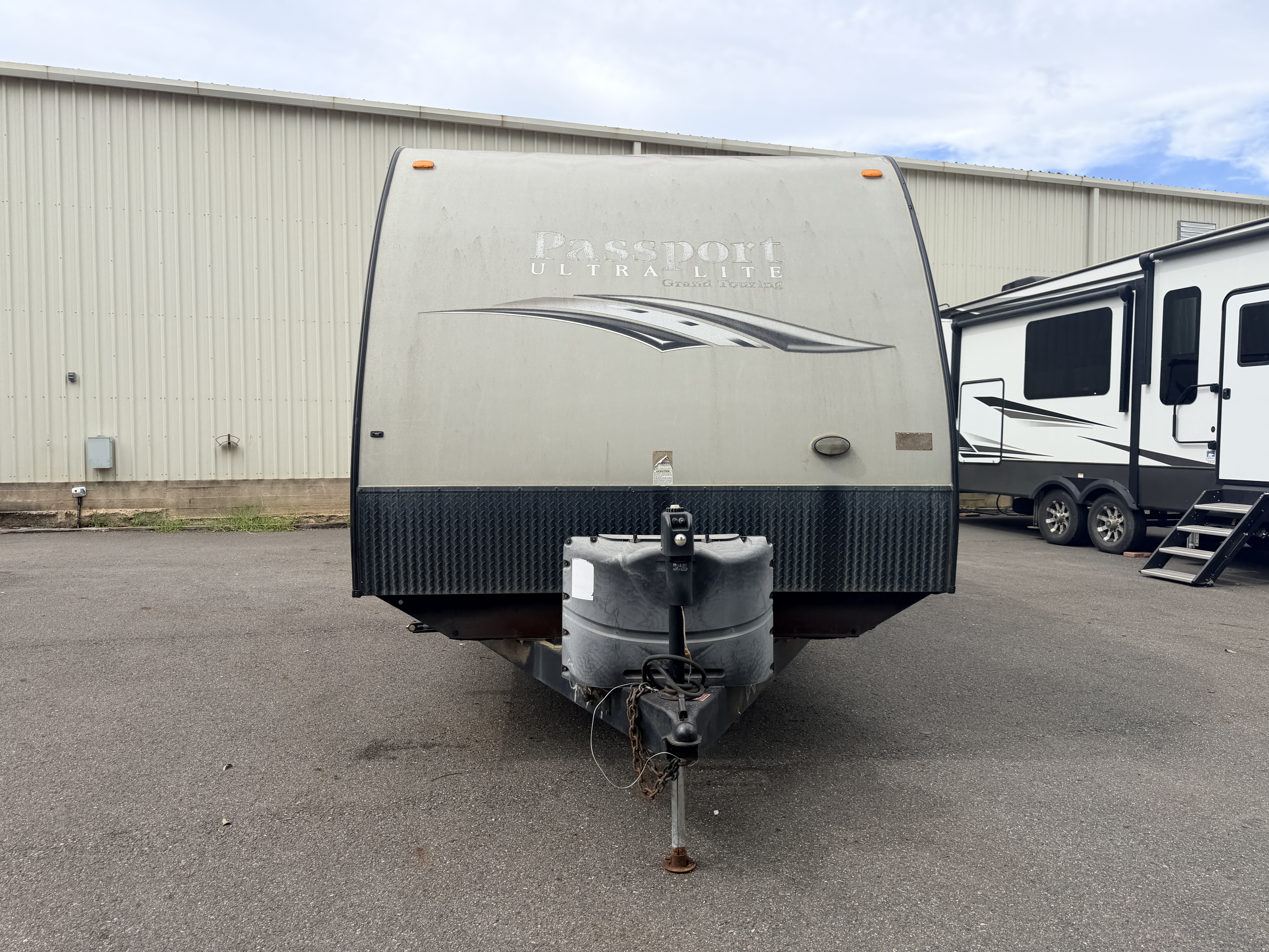 2015 Keystone PASSPORT GRAND TOURING 3180RE - Image 2