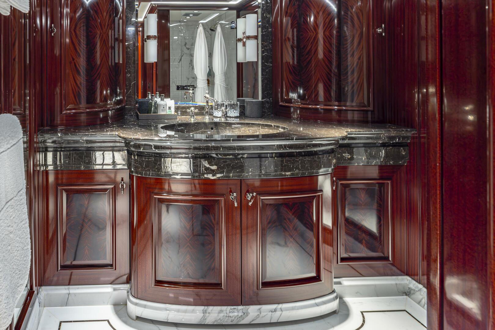 2014 Feadship 60 Meter Motor Yacht - Image 36