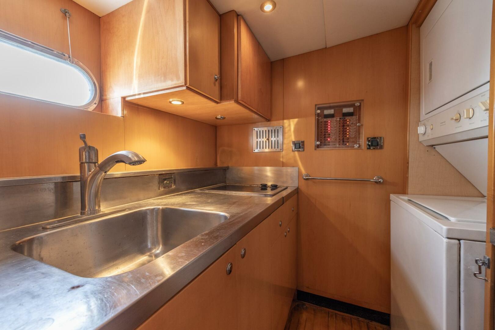2001 Grand Harbour 76 - Image 34