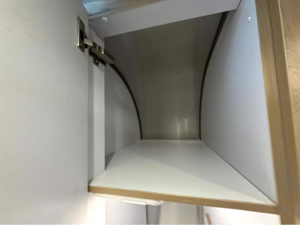 2027 AIRSTREAM FLYING CLOUD 25FBT - Image 25