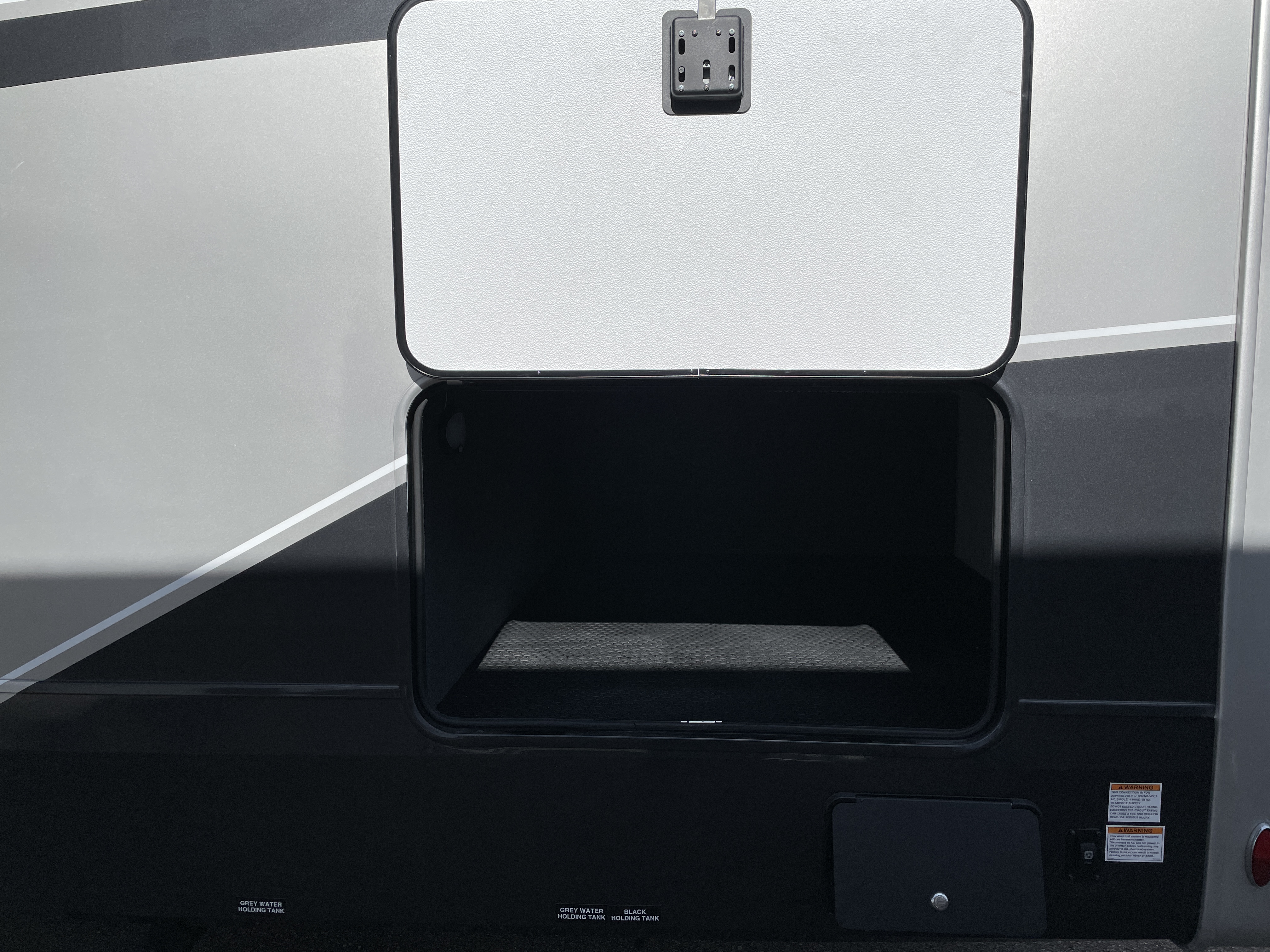 2027 Jayco Pinnacle 39FLOK - Image 8