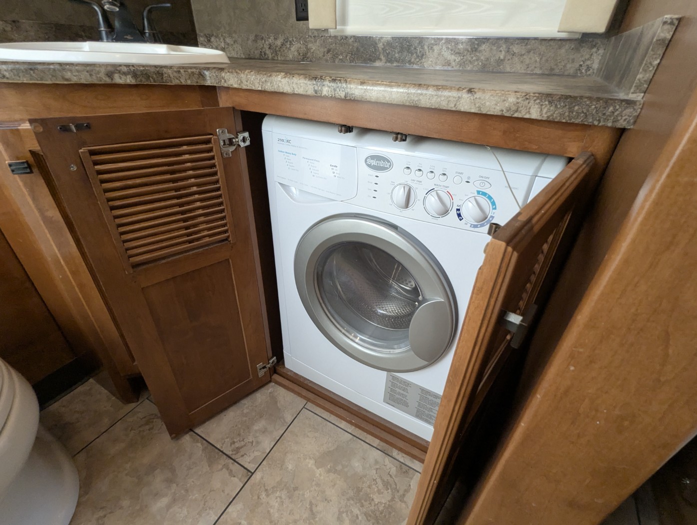2014 Tiffin Allegro 36 LA - Image 34