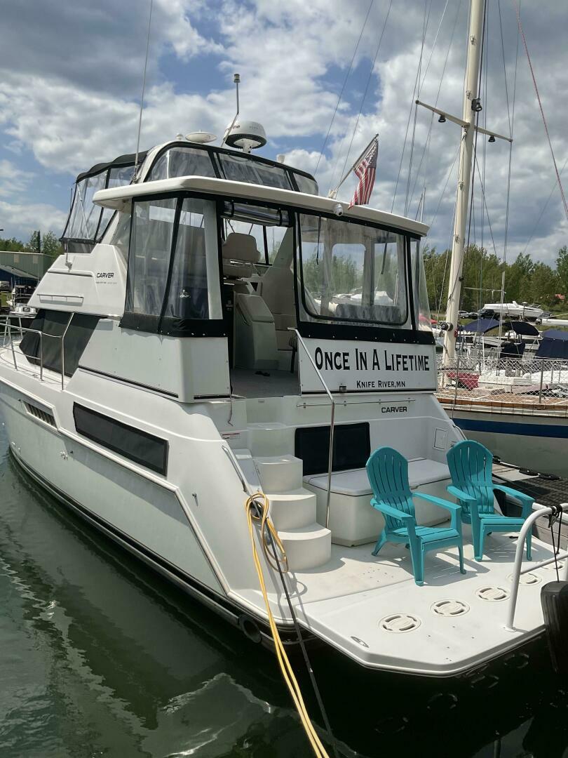 1998 Carver 355 Aft Cabin - Image 3