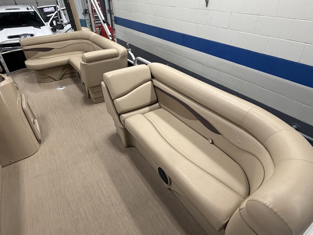 2018 Bennington 21SL - Image 12