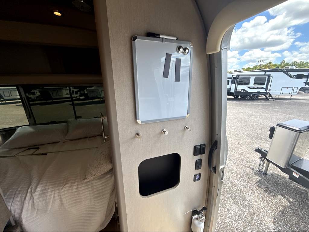 2026 AIRSTREAM CARAVEL 20FB - Image 32