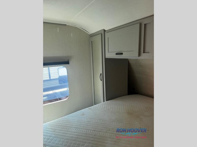 2021 FOREST RIVER VIBE 27RK - Image 18