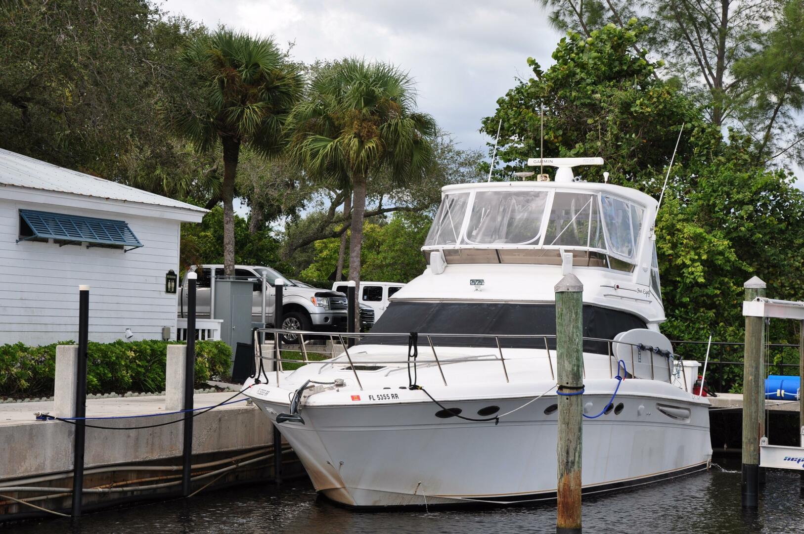 1998 Sea Ray 480 Sedan Bridge - Image 5