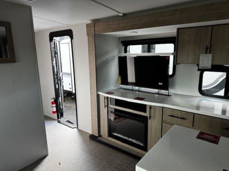 2026 Grand Design Imagine 2670MK - Image 8