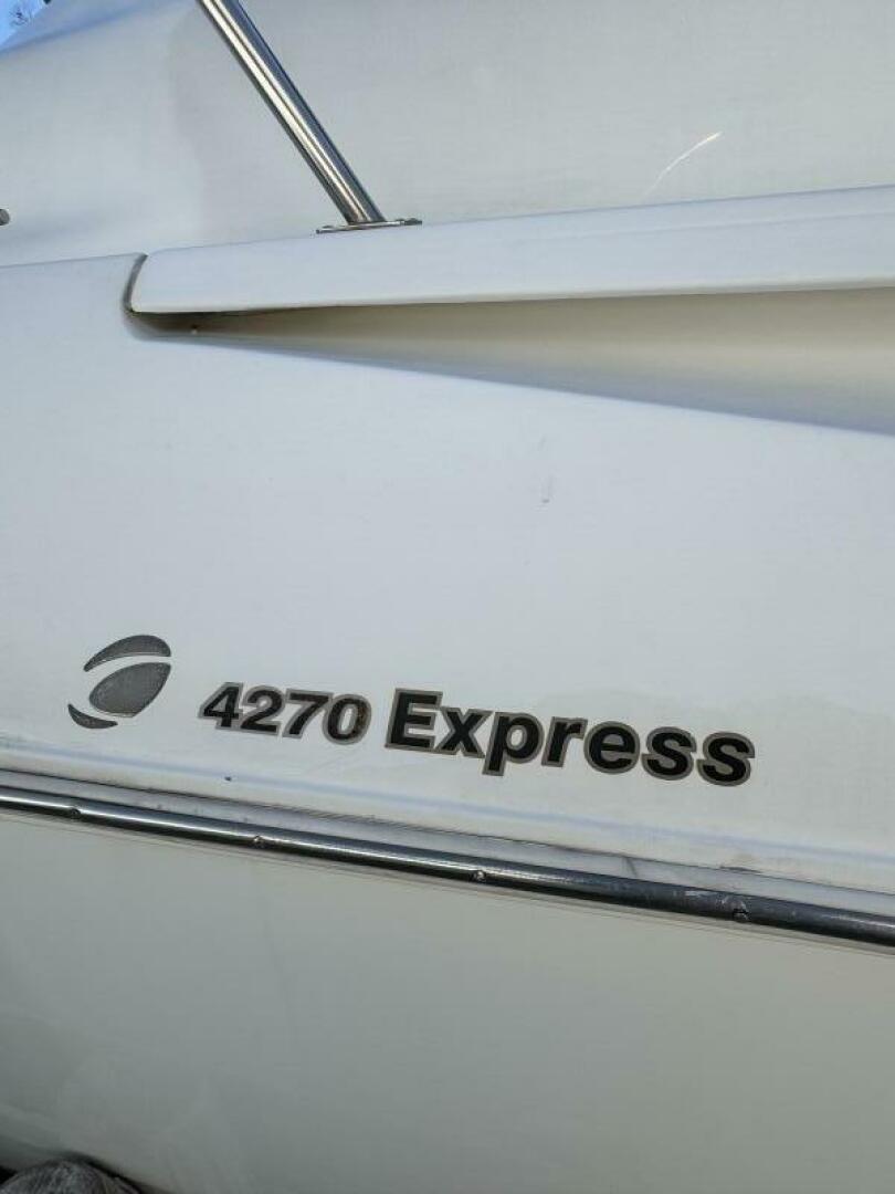 2001 Cruisers 4270 - Image 80