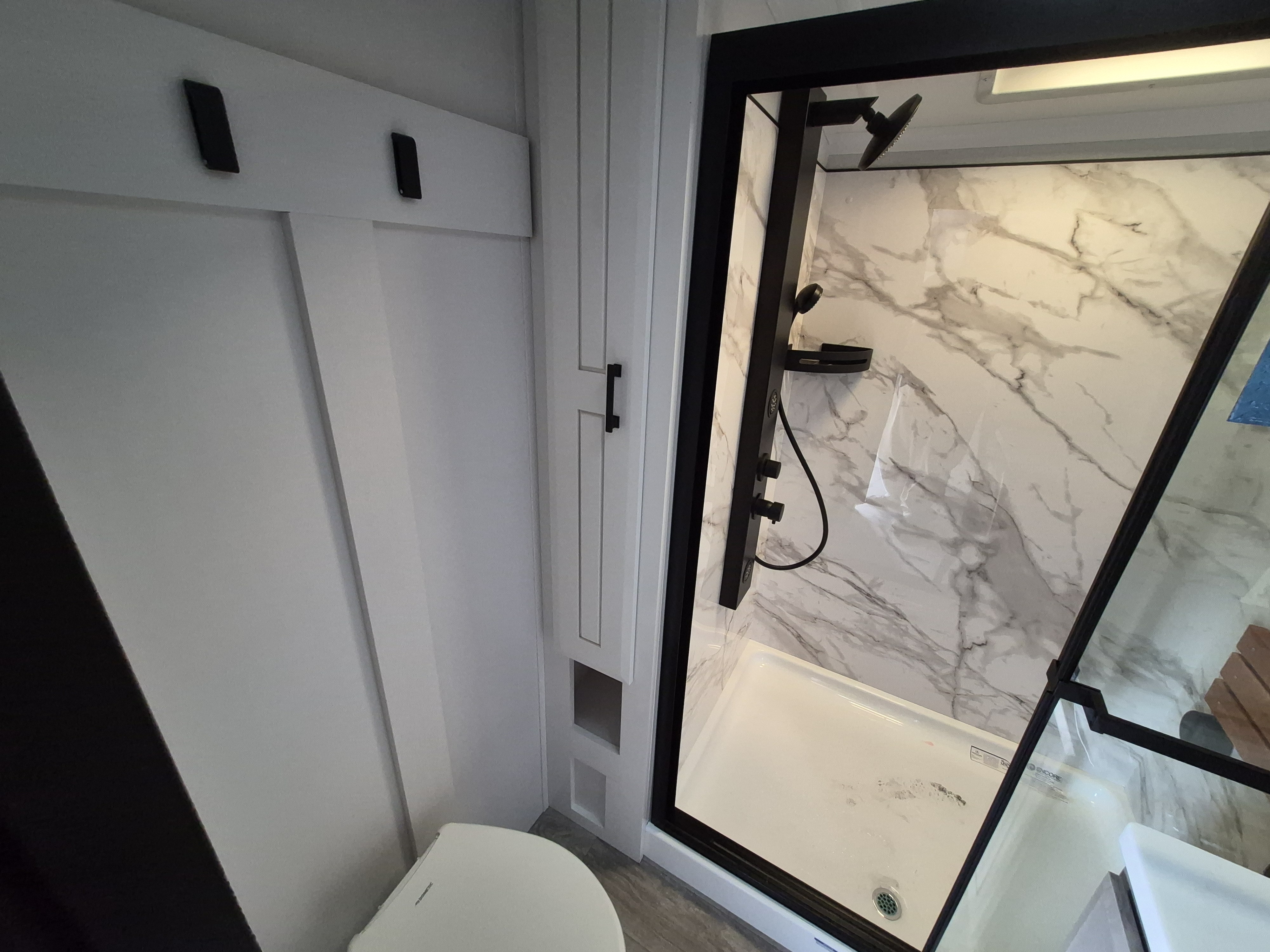 2027 JAYCO PINNACLE 32RLTS - Image 24