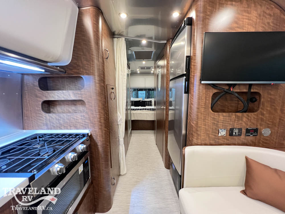 2026 AIRSTREAM 30RBQ GLOBETROTTER - Image 22