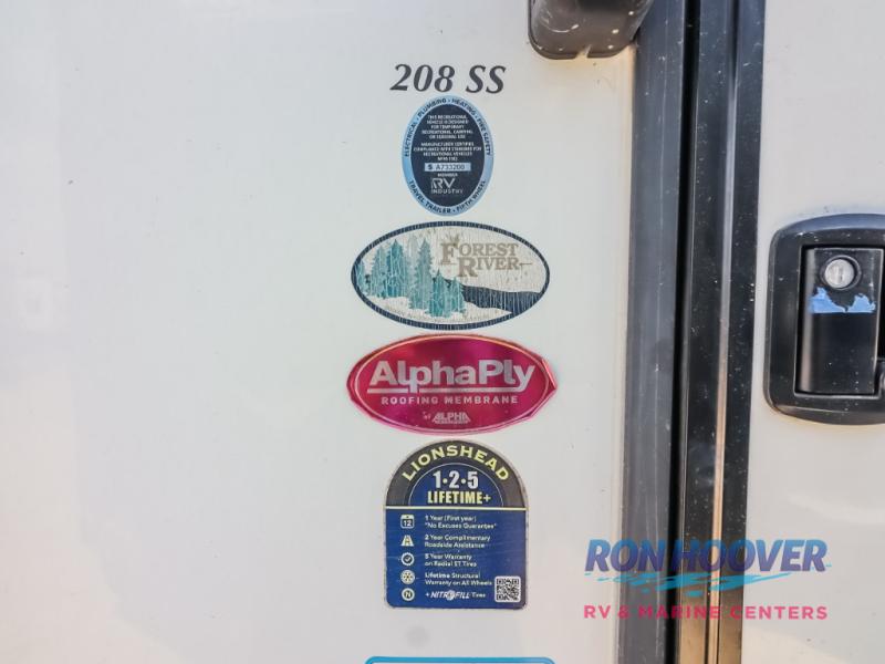 2023 PALOMINO 208SS - Image 25