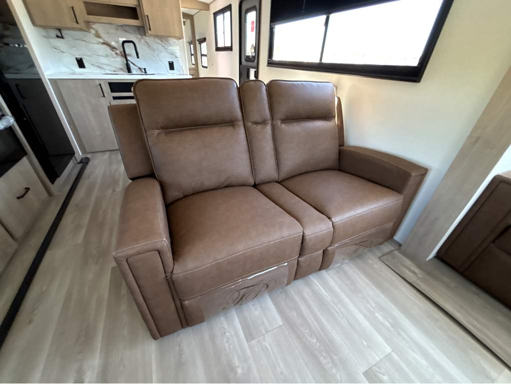 2026 GRAND DESIGN IMAGINE 3100RD - Image 14