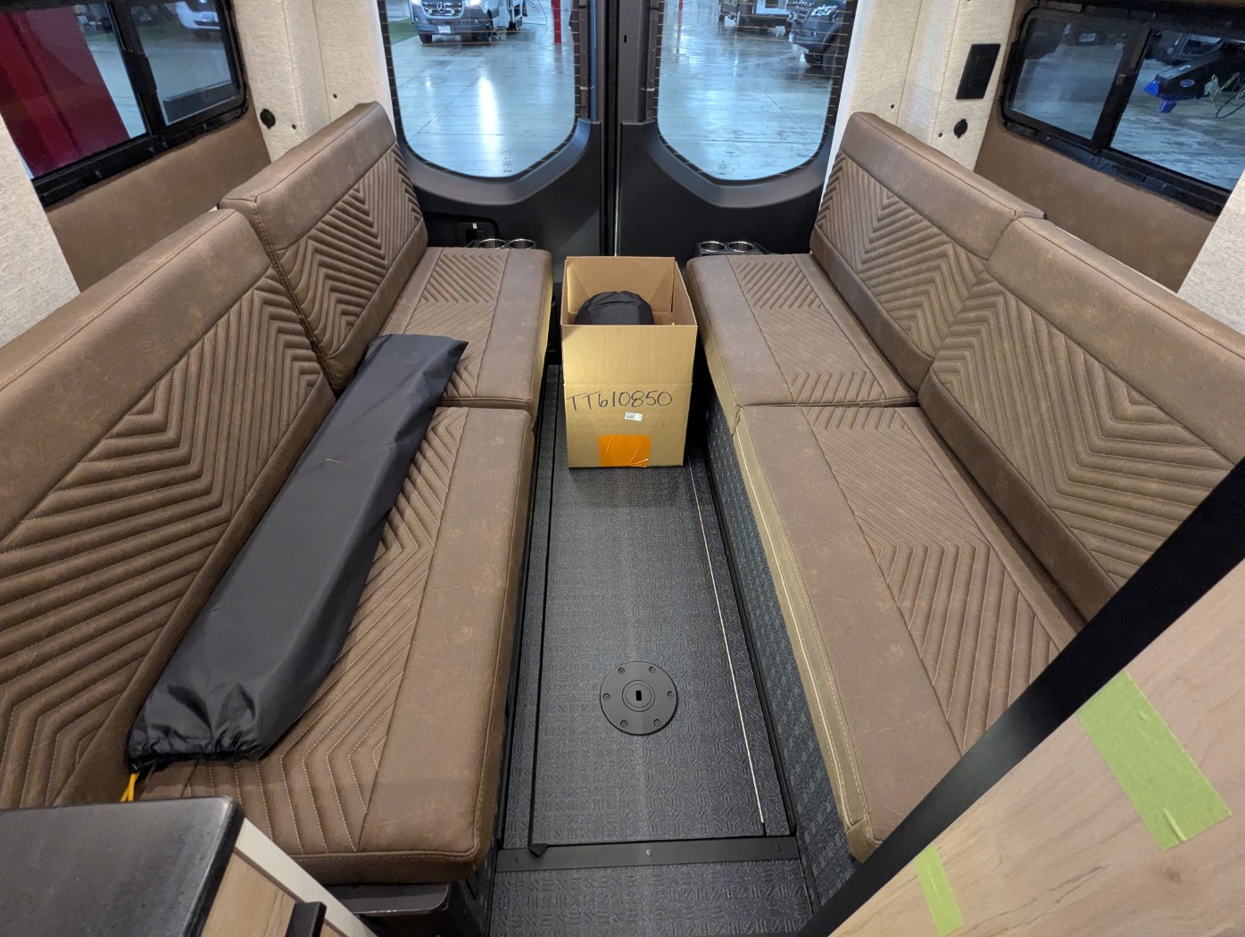 2026 Storyteller Overland Crew Mode XL - Pop Top - Image 21