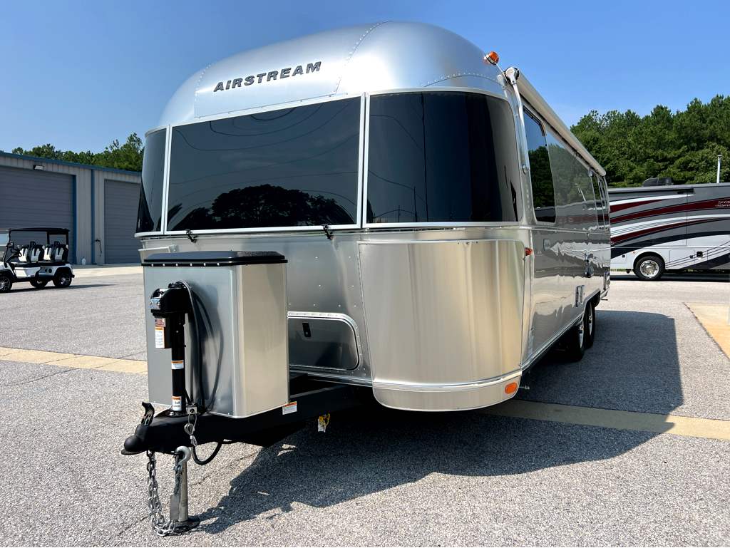 2026 AIRSTREAM GLOBETROTTER 27FBQ - Image 2