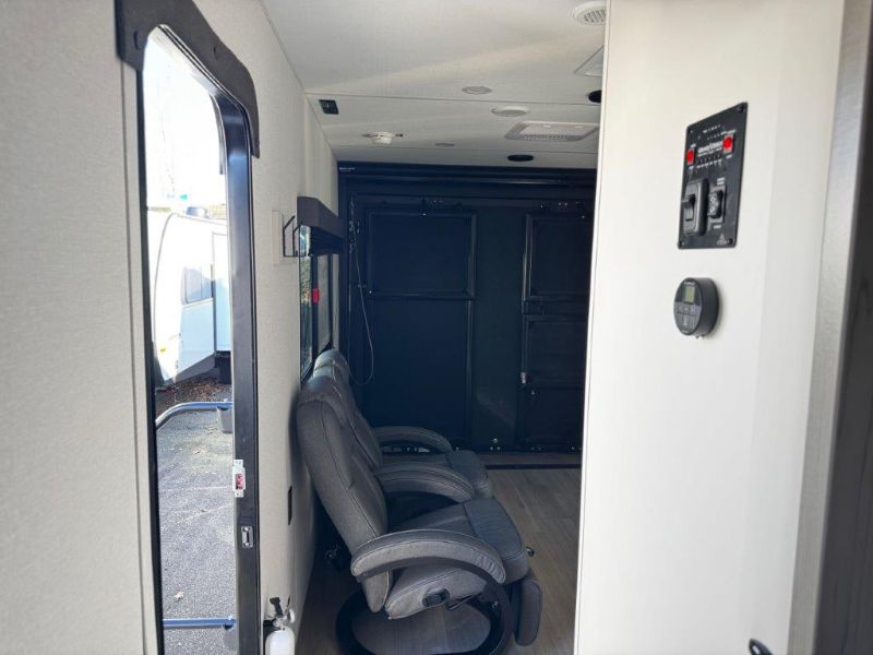2026 Grand Design Momentum MAV 17MAV - Image 19