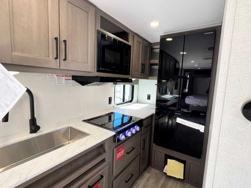 2026 Grand Design Transcend XPLOR 20MKX - Image 9