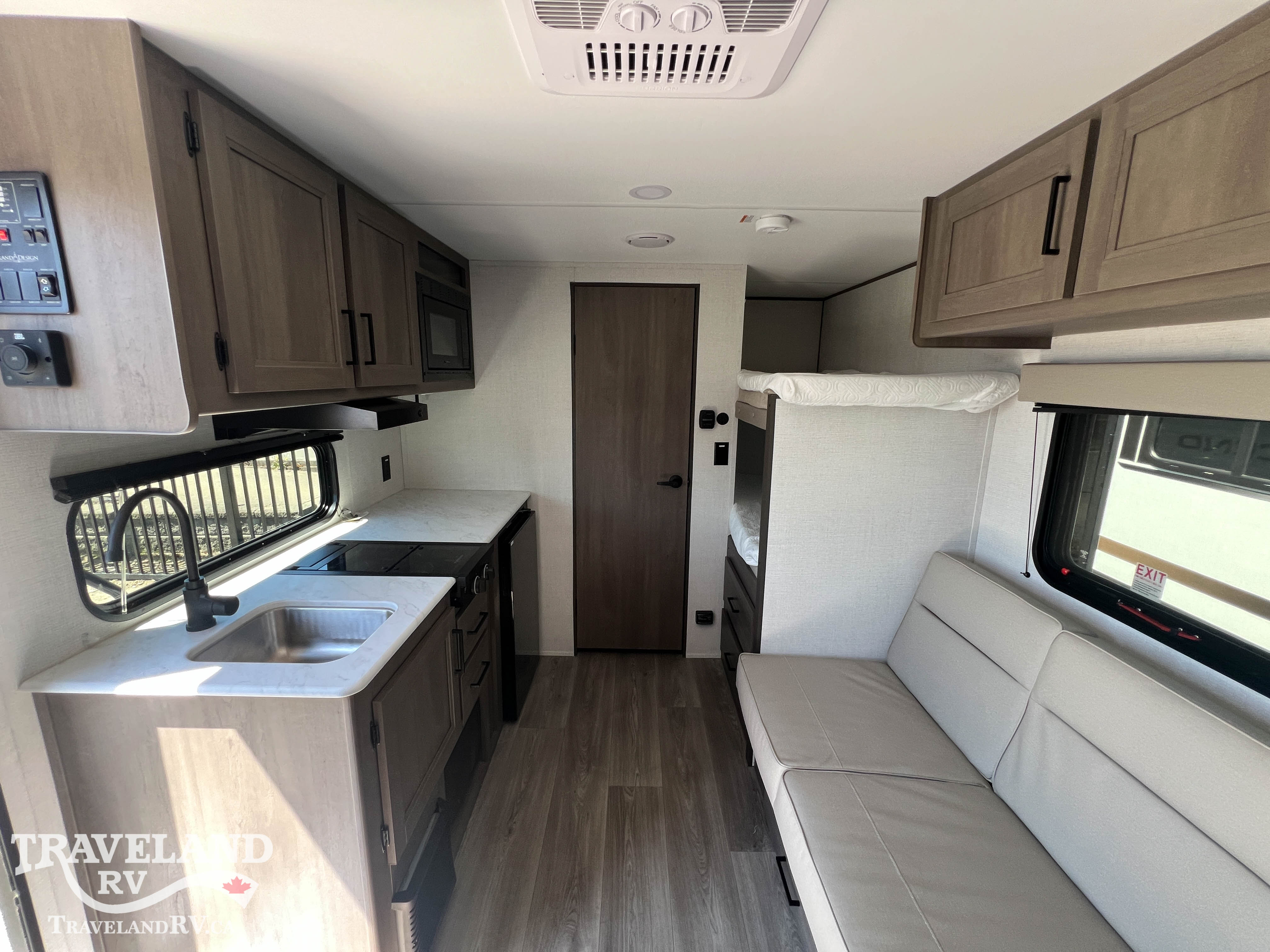 2025 Grand Design Transcend ONE 151BH - Image 3