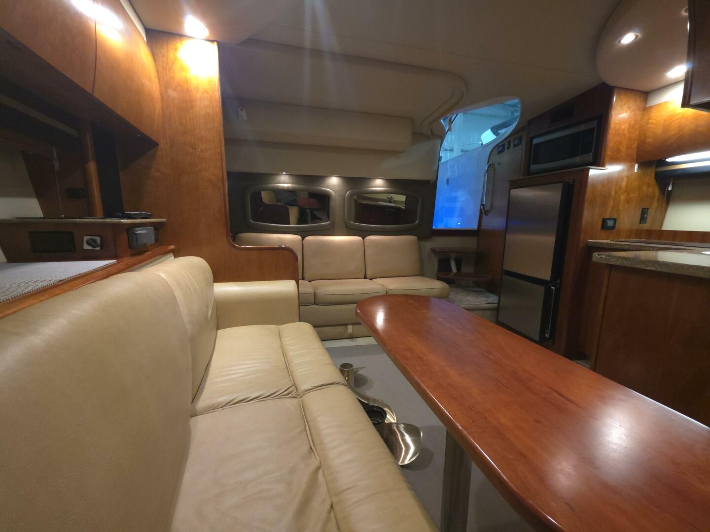 2008 Cruisers Yachts - Image 26