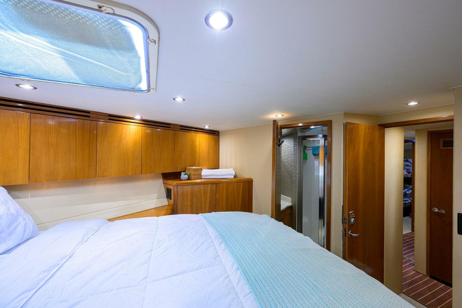 2001 Hatteras 43 Convertible Base - Image 30
