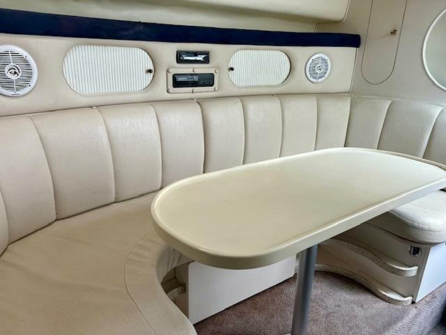 2000 Rinker 342 Fiesta Vee - Image 14
