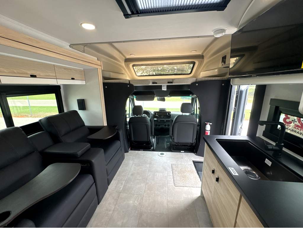 2027 JAYCO MELBOURNE PRESTIGE 25LP - Image 29