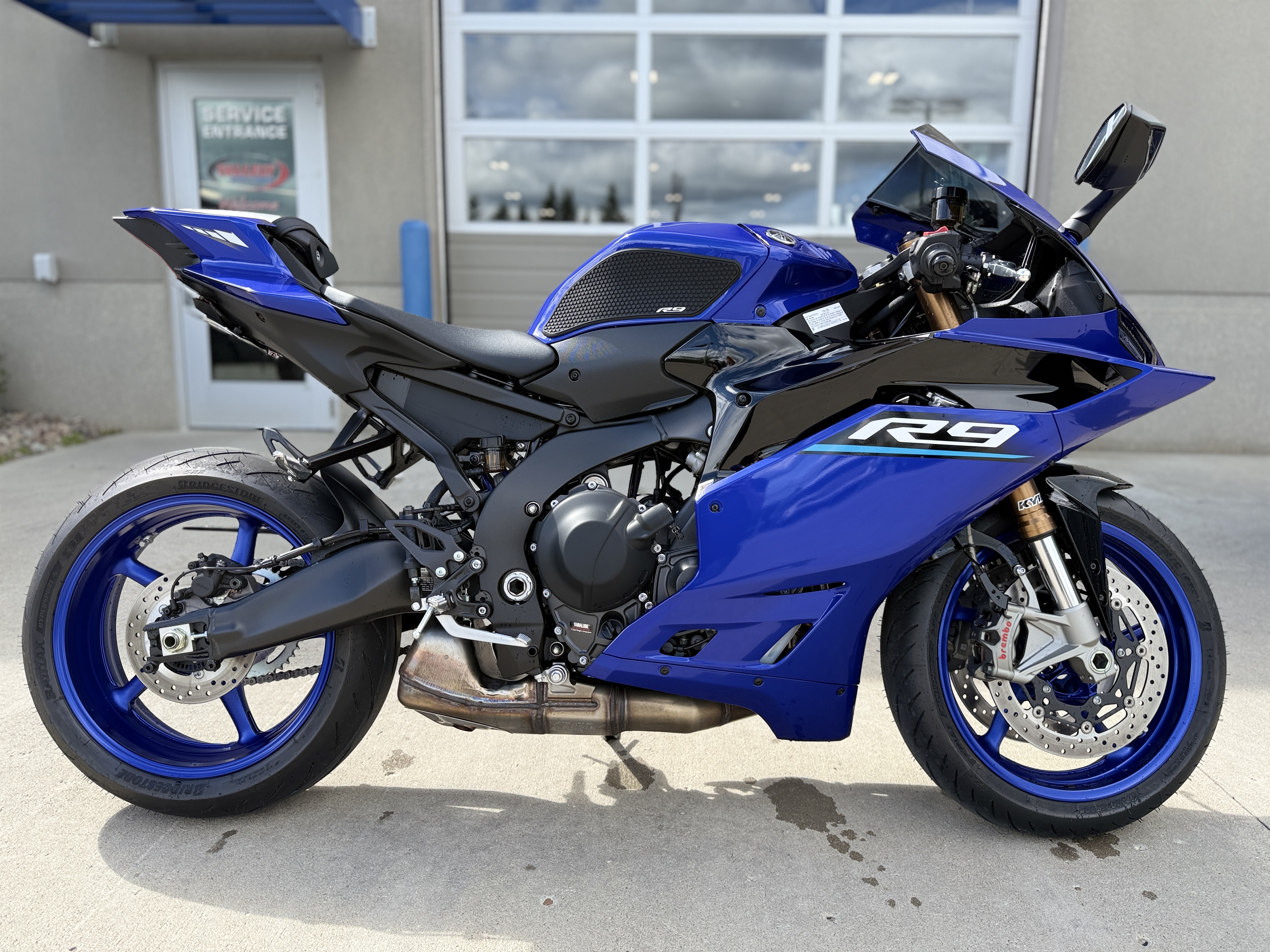2026 Yamaha YZF-R9 - Image 3