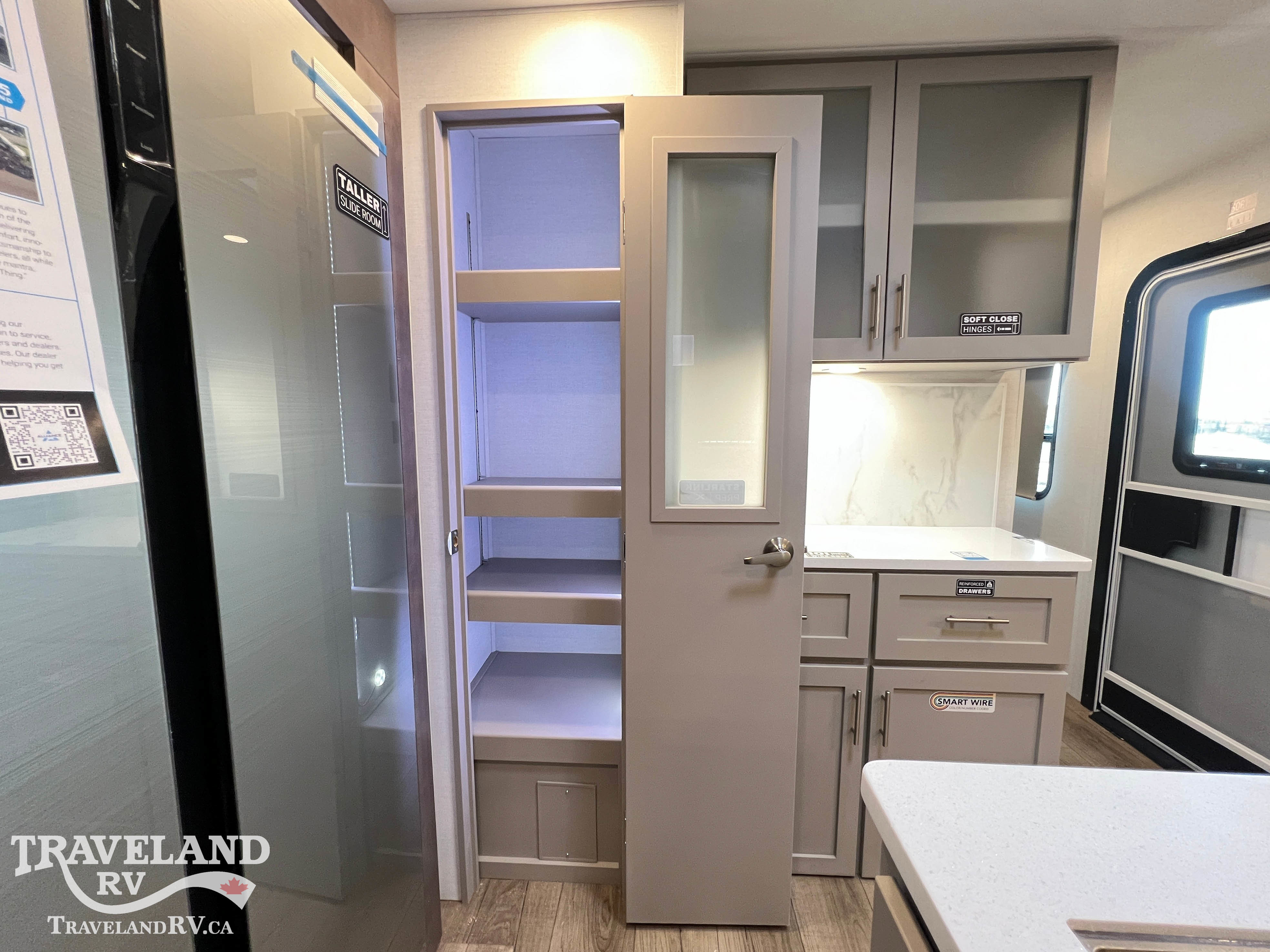 2026 Alliance RV AVENUE 332RL - Image 27