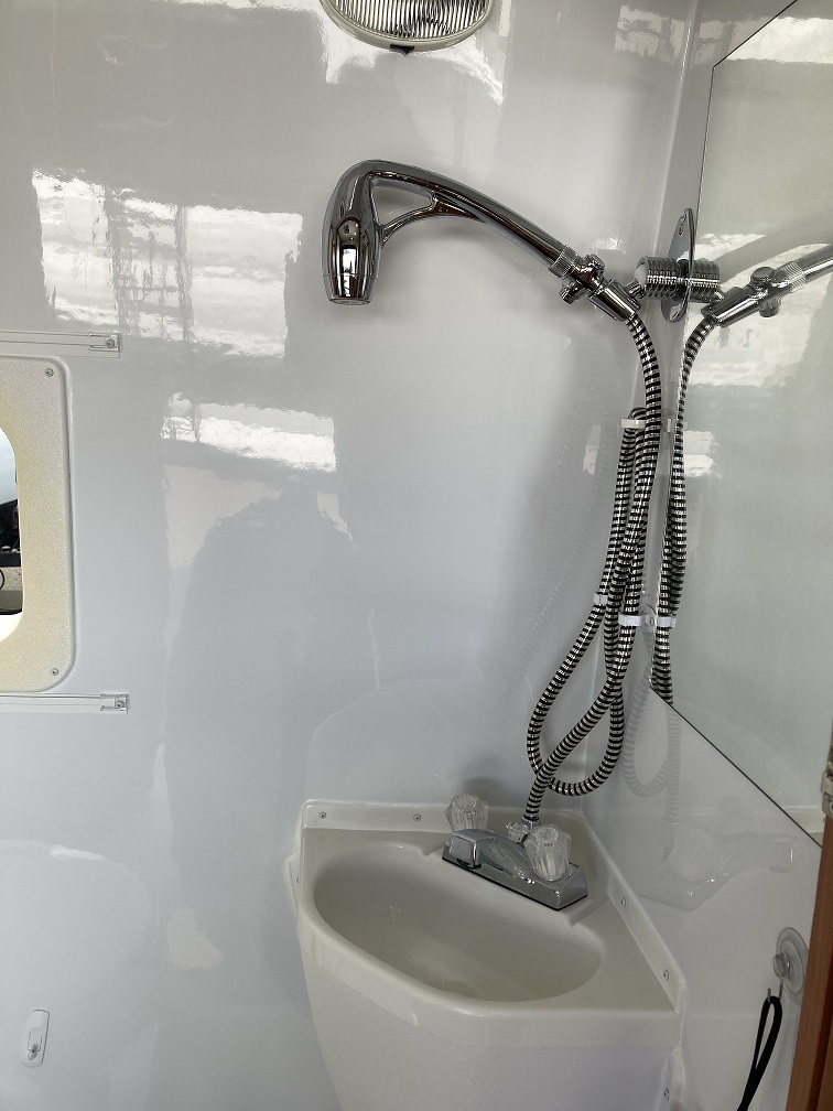 2014 Leisure Travel Free Spirit FS22 - Image 24
