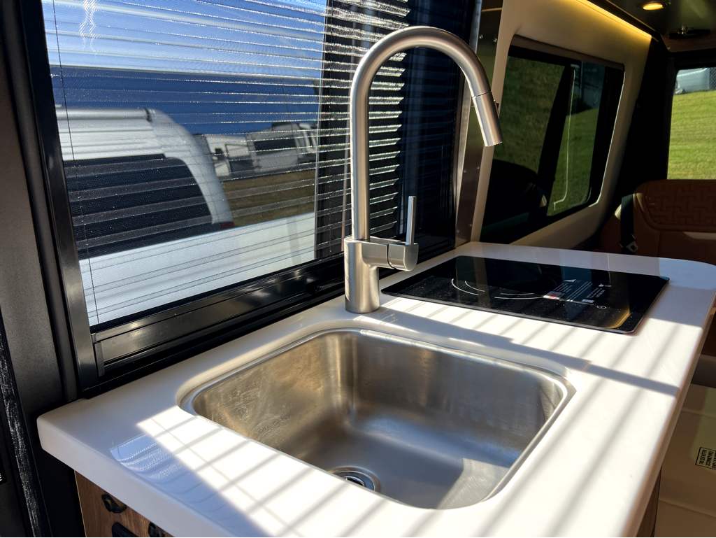 2026 Airstream Interstate 19 SE - Image 7