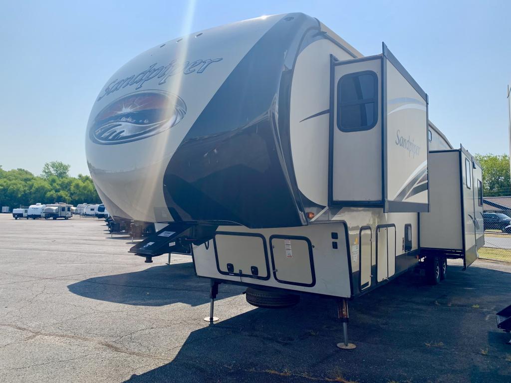 2017 FOREST RIVER SANDPIPPER 372LOK - Image 3