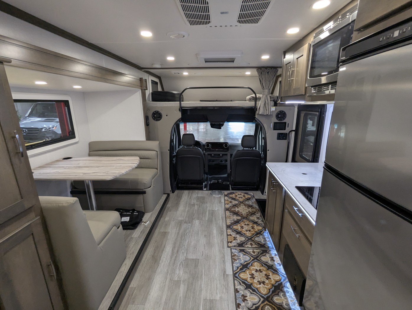 2024 Dynamax Corp Isata 3 Series 24FW - Image 30