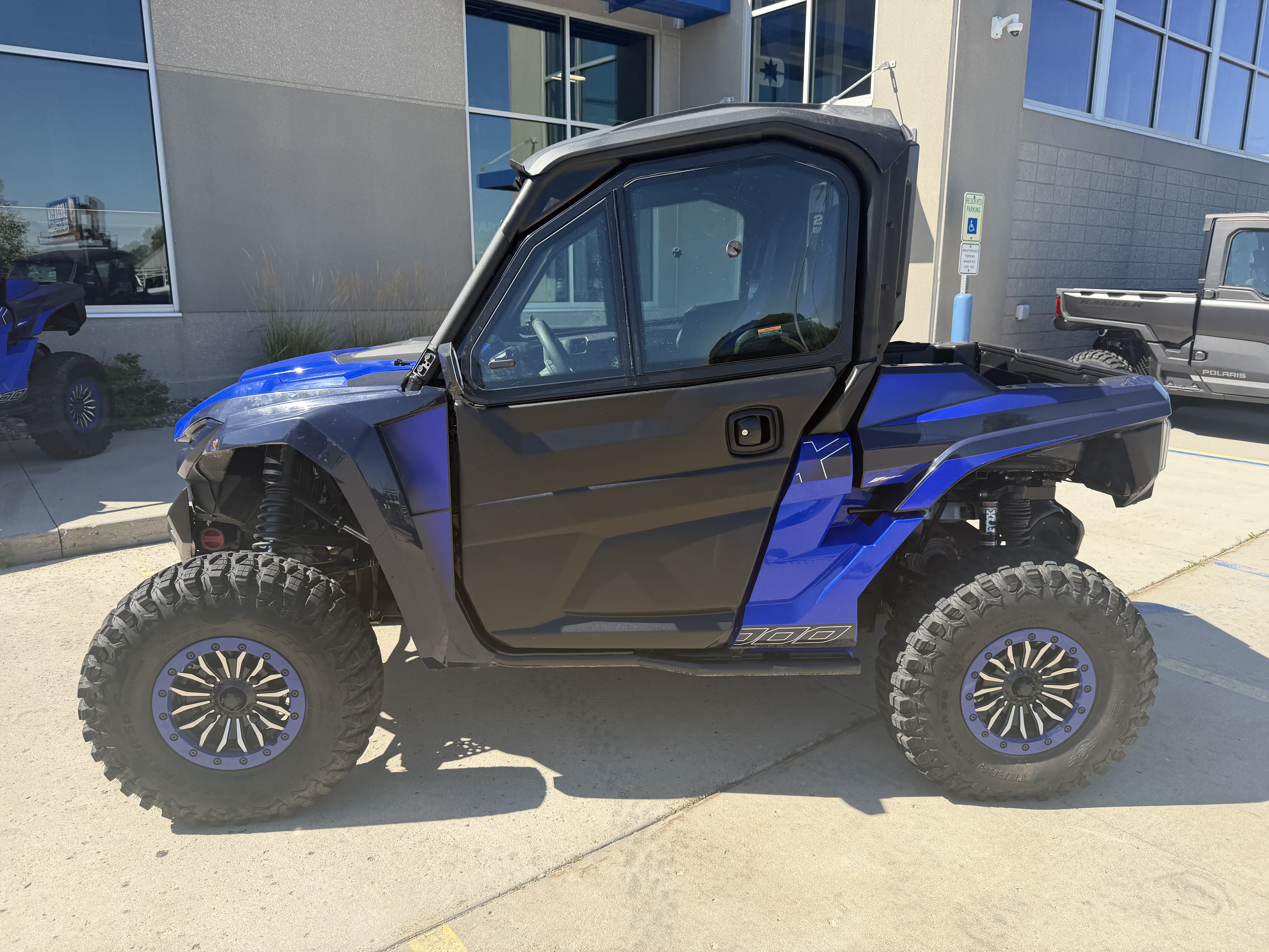 2022 Yamaha Wolverine RMAX2 1000 Sport - Image 2