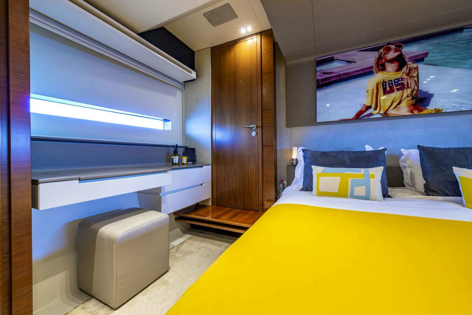 2007 Peri Yachts Peri 29 - Image 28