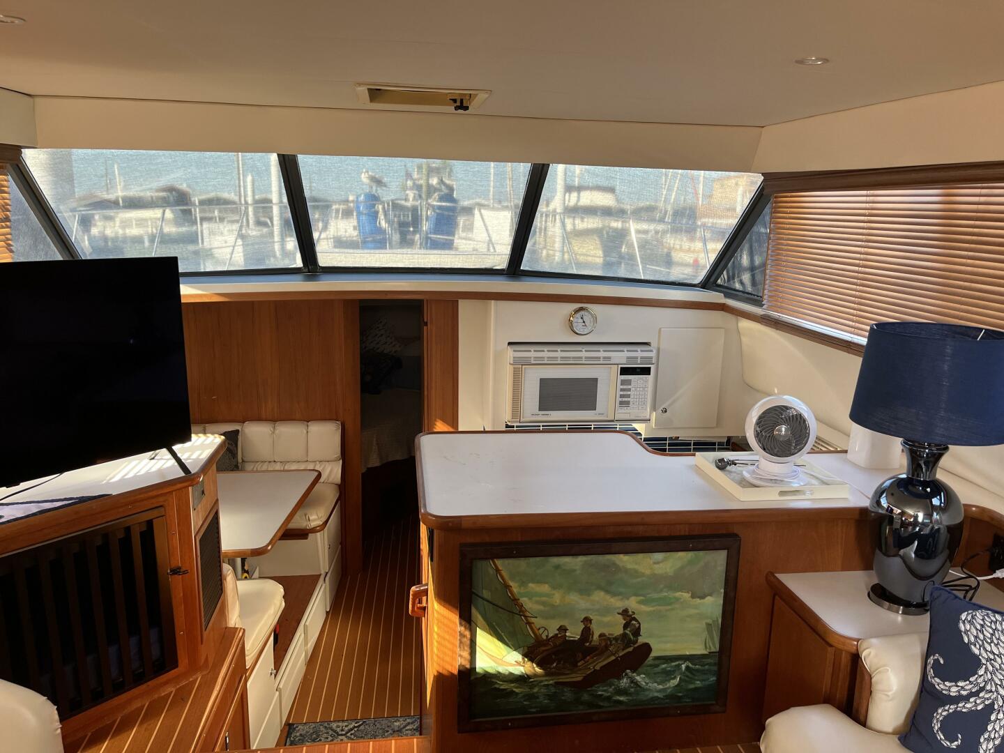 1995 Carver 440 Aft Cabin - Image 13