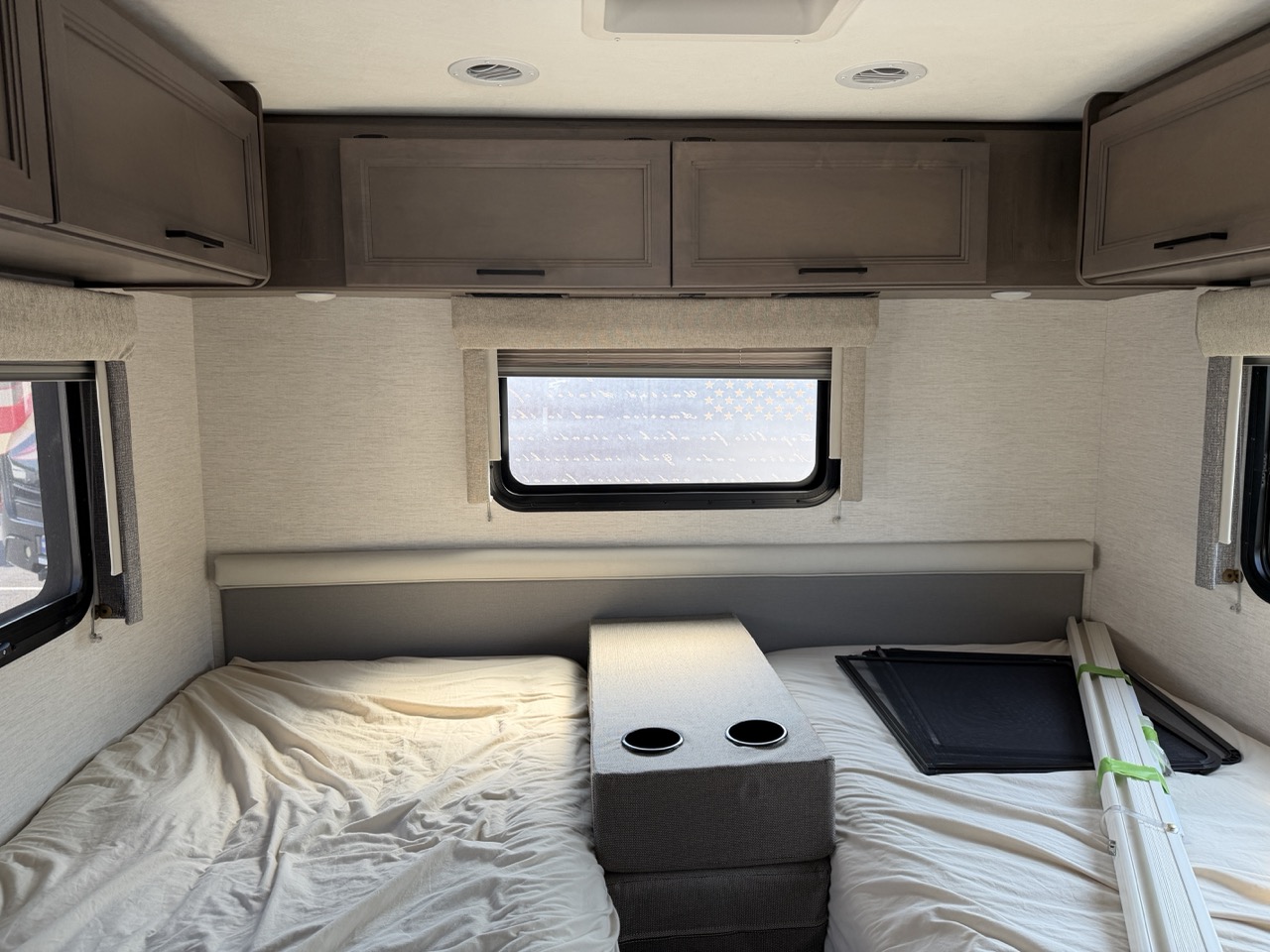 2025 Thor Motor Coach Freedom Traveler A24 - Image 10