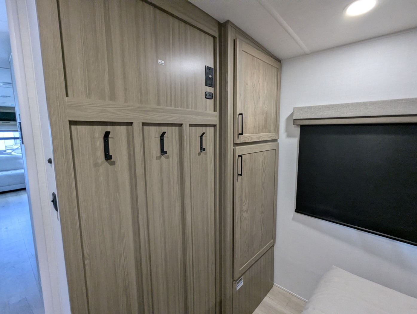 2027 Forest River Rockwood Ultra Lite 2916RL - Image 15