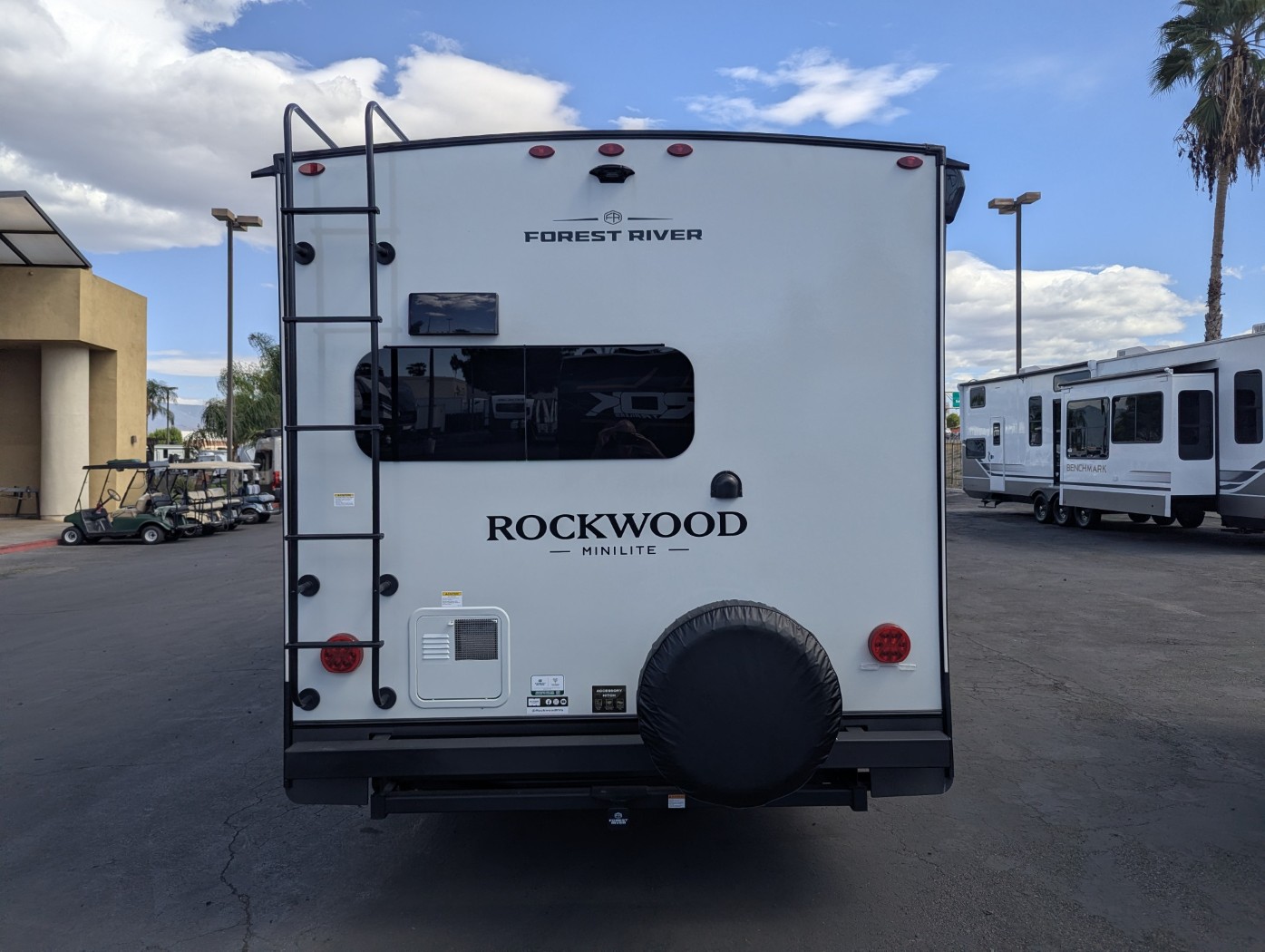 2027 Forest River Rockwood Mini Lite 2515S - Image 7