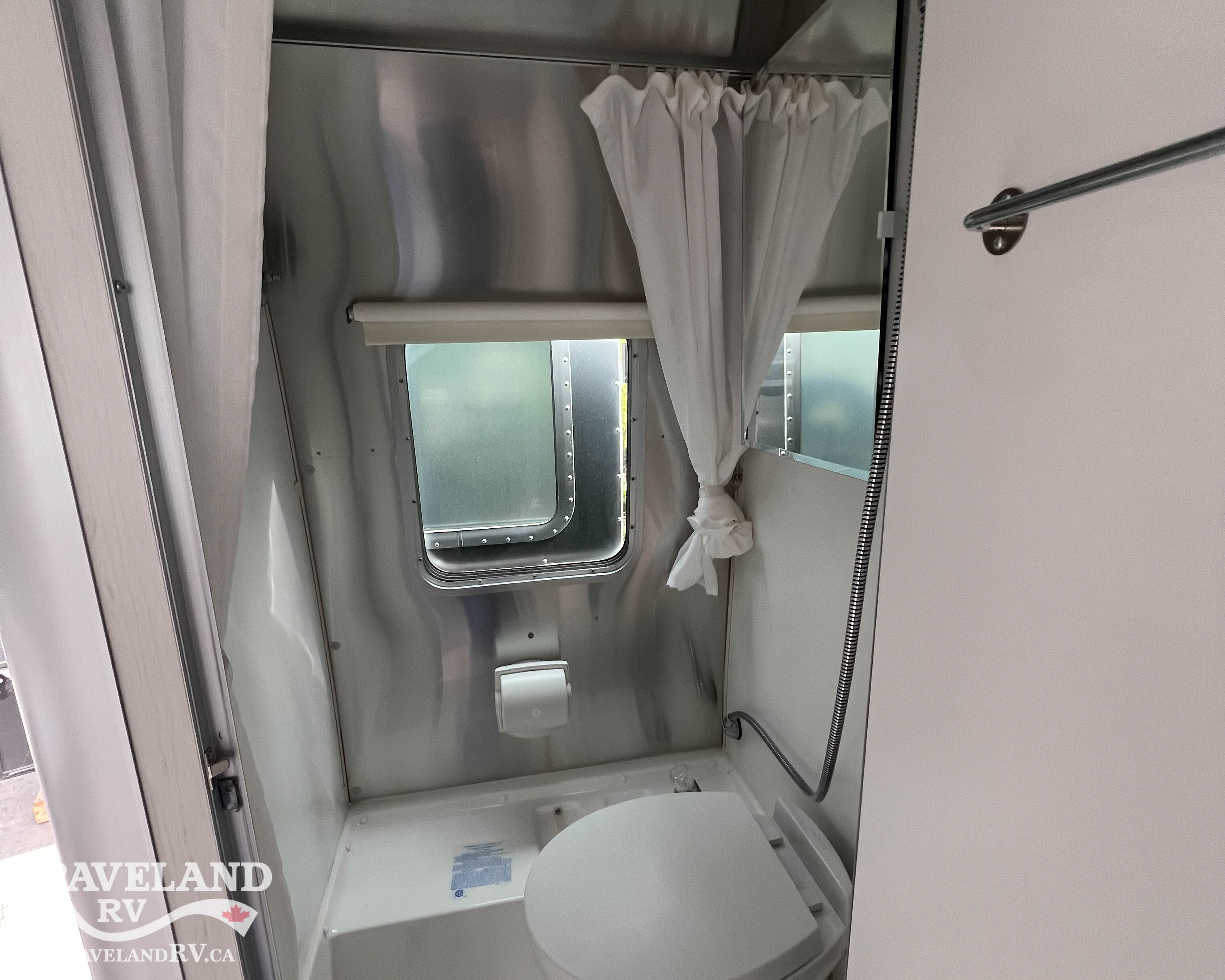 2023 Airstream Bambi 16RB - Image 13