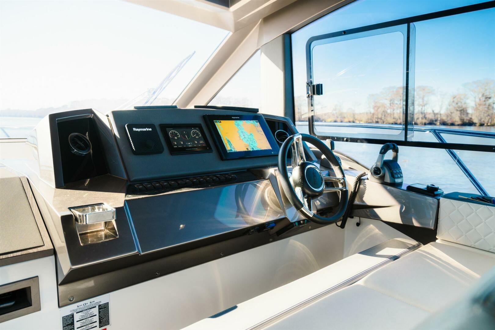2023 Galeon 425 HTS - Image 26