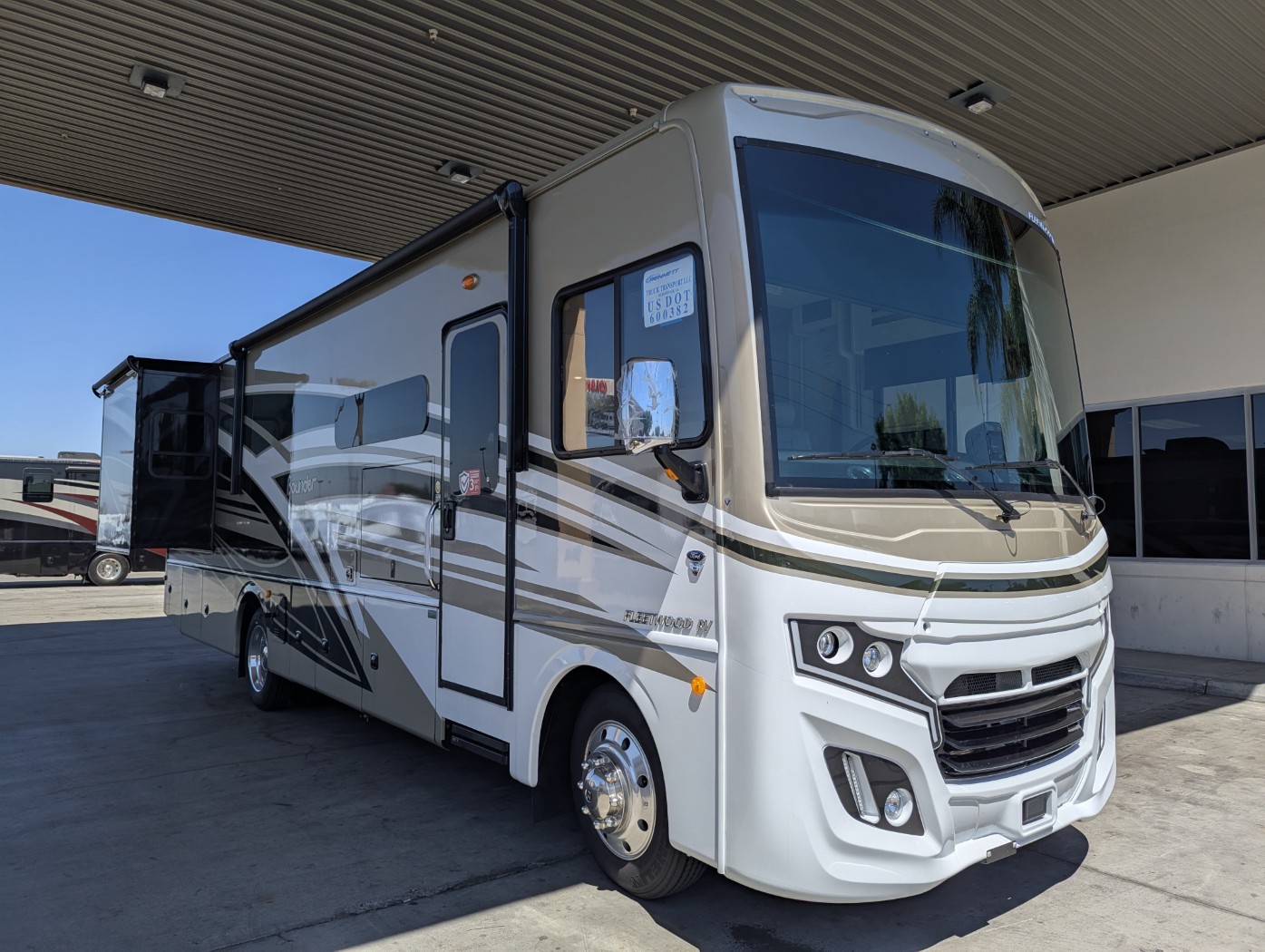 2026 Fleetwood Bounder 33C - Image 1