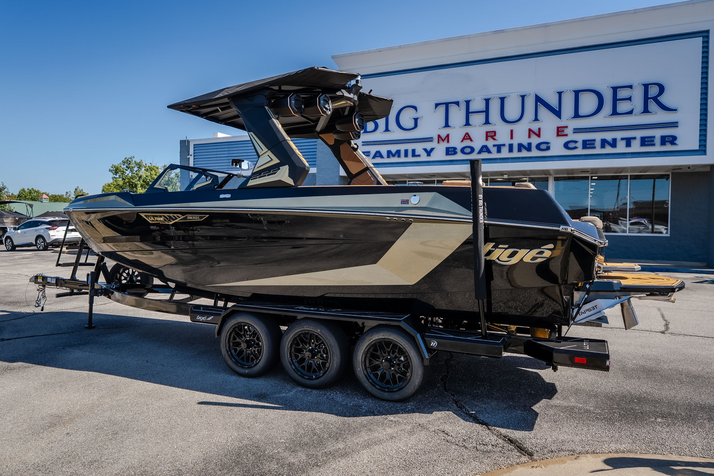 2027 Tigé Ultré 25ZX - Image 3