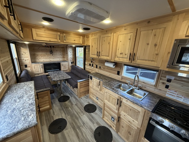 2026 ICE CASTLE RV EXTREME III 8X21 - Image 7