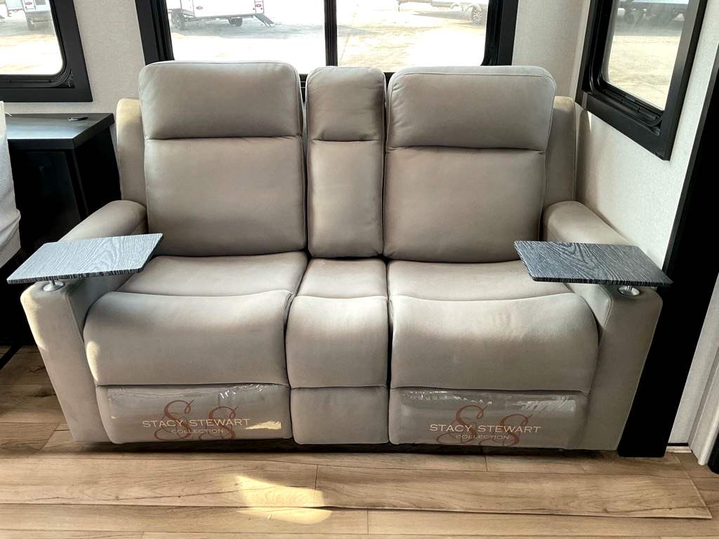 2026 JAYCO SEISMIC 395 - Image 19
